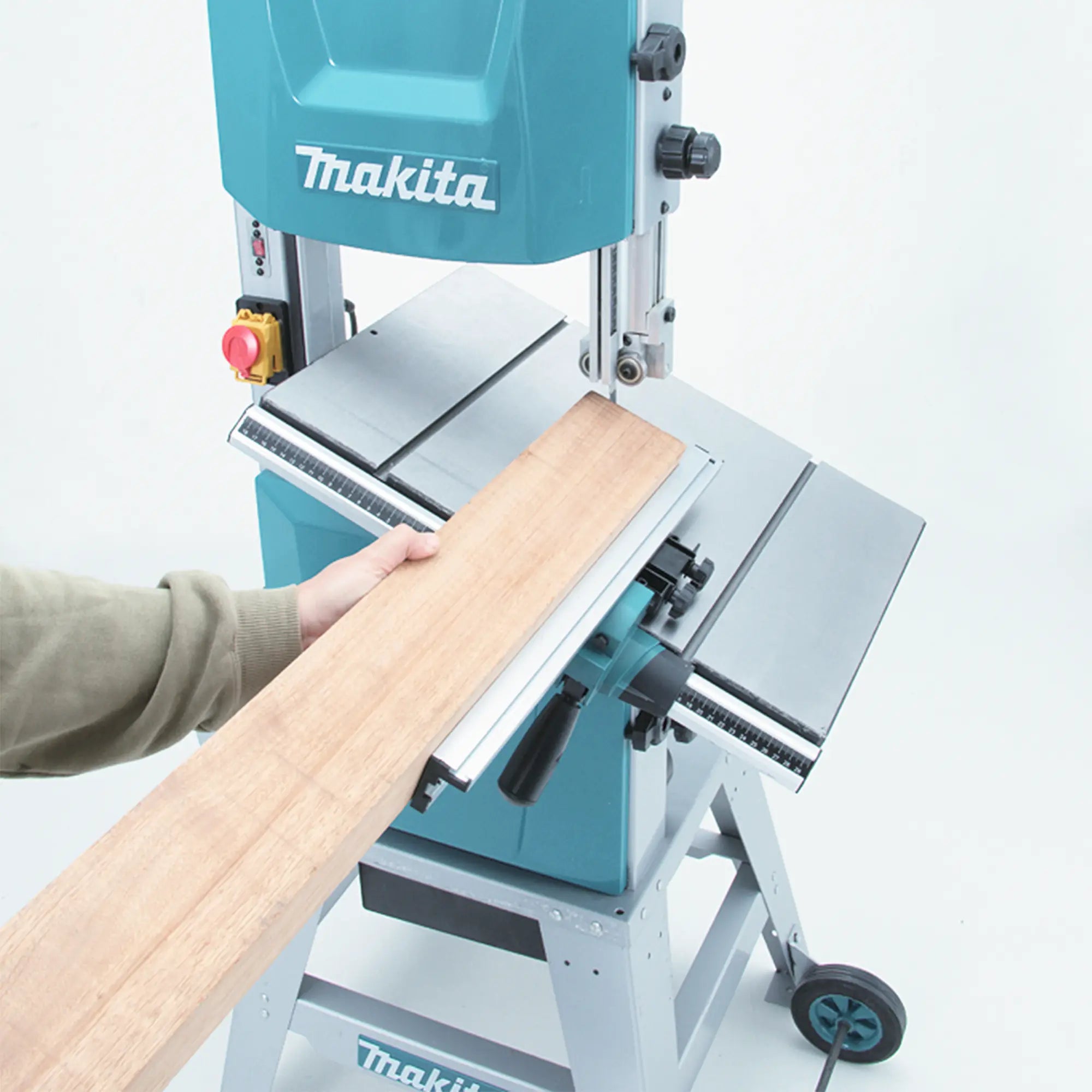 Sega Nastro Makita LB1200F 900W