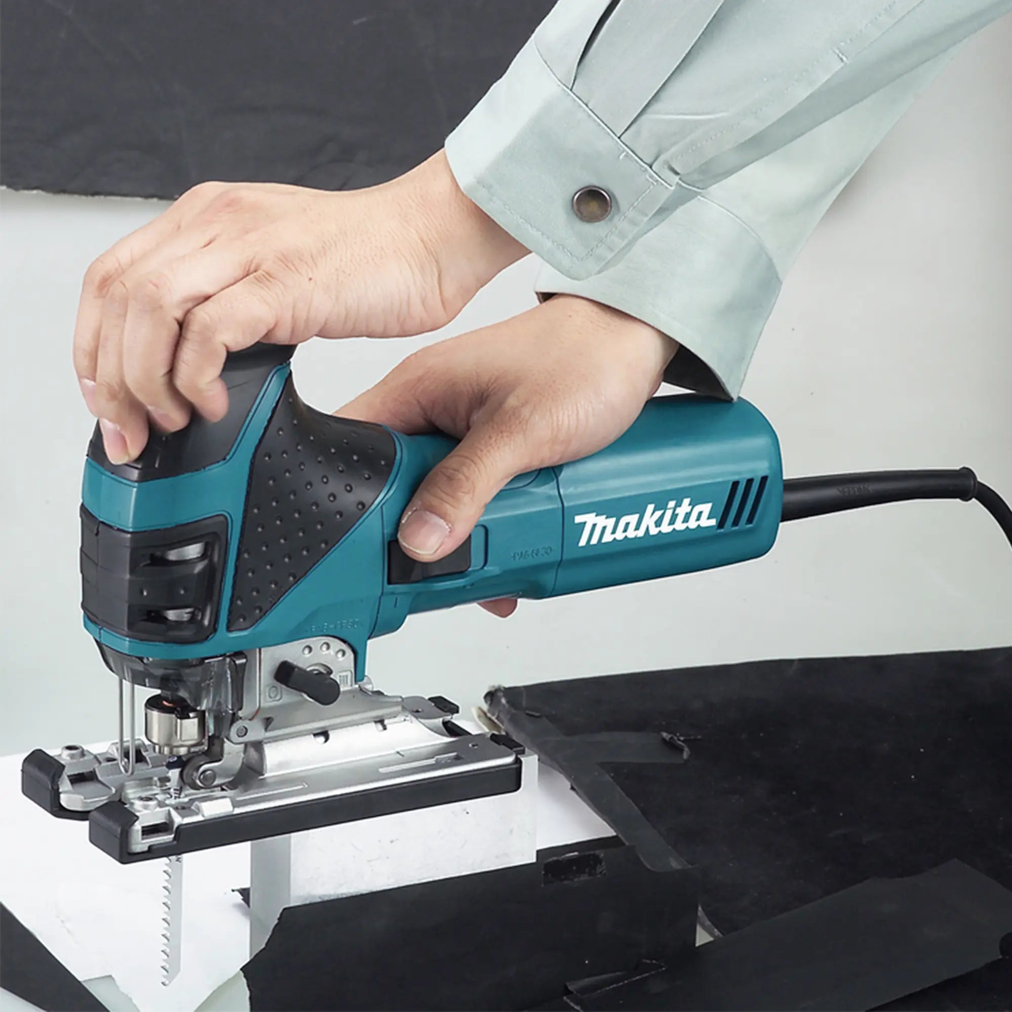 Seghetto alternativo Makita 4351FCT 720W