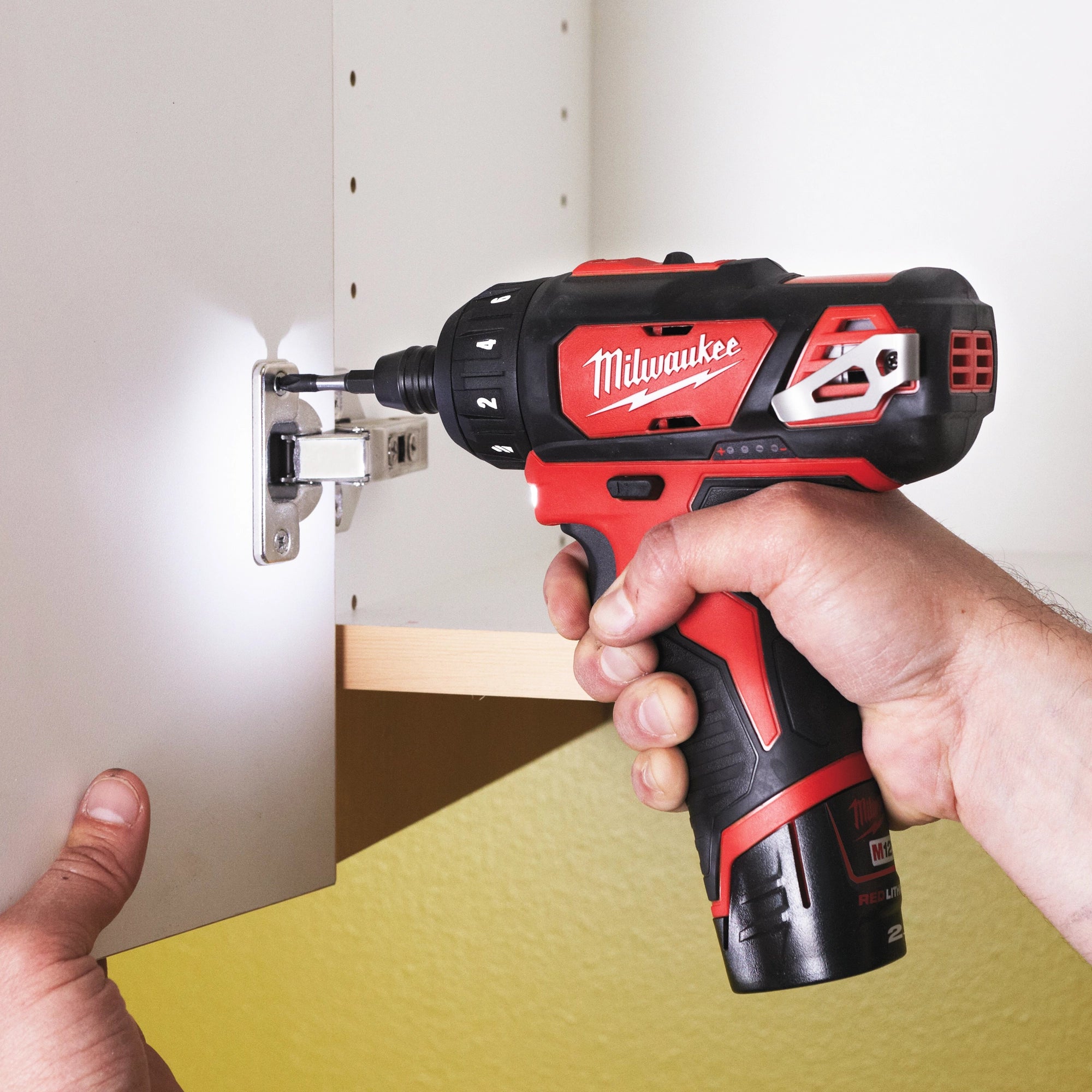 Trapano Avvitatore Milwaukee M12 BD-0 12V